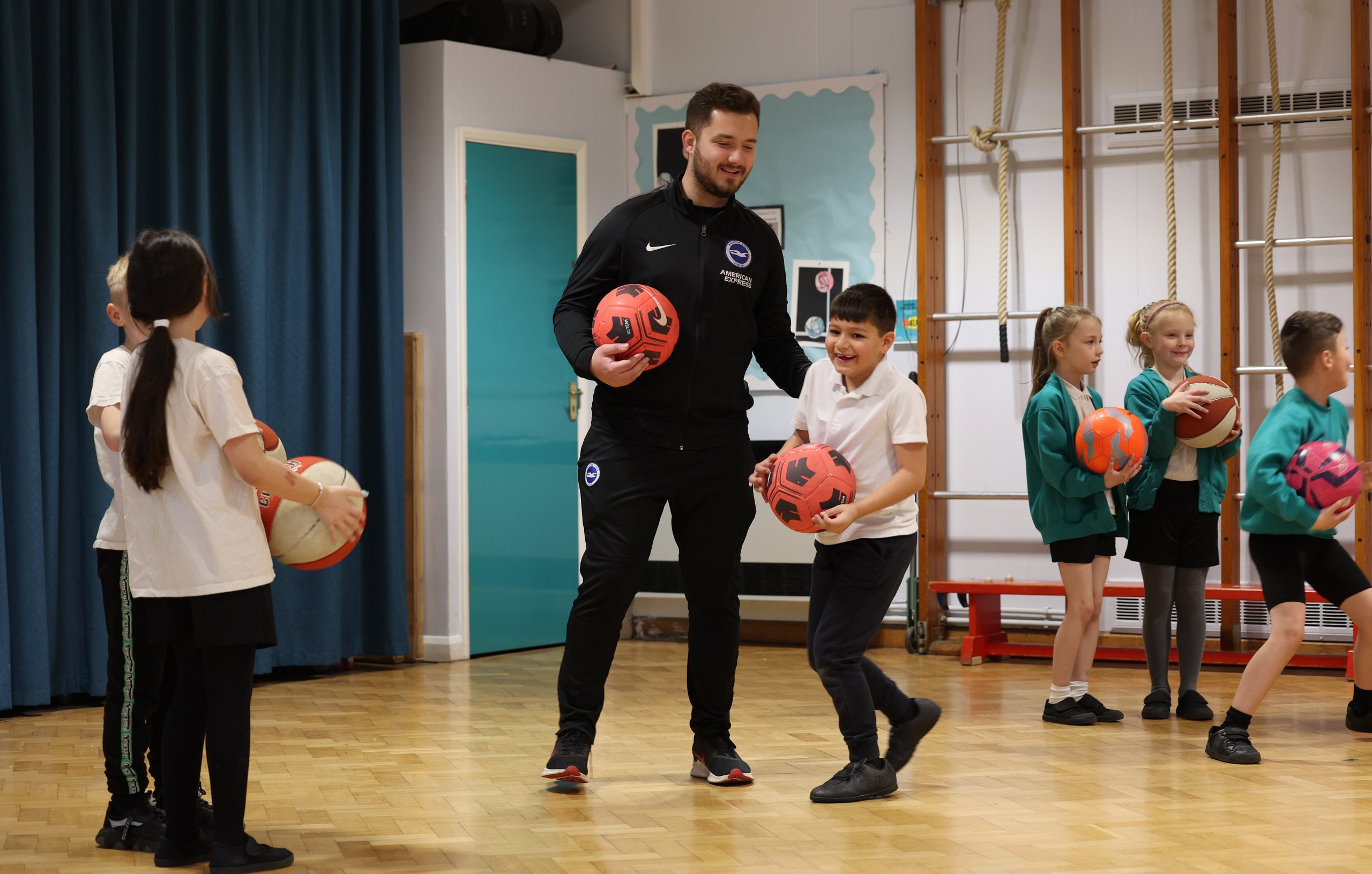 children pe class with coach