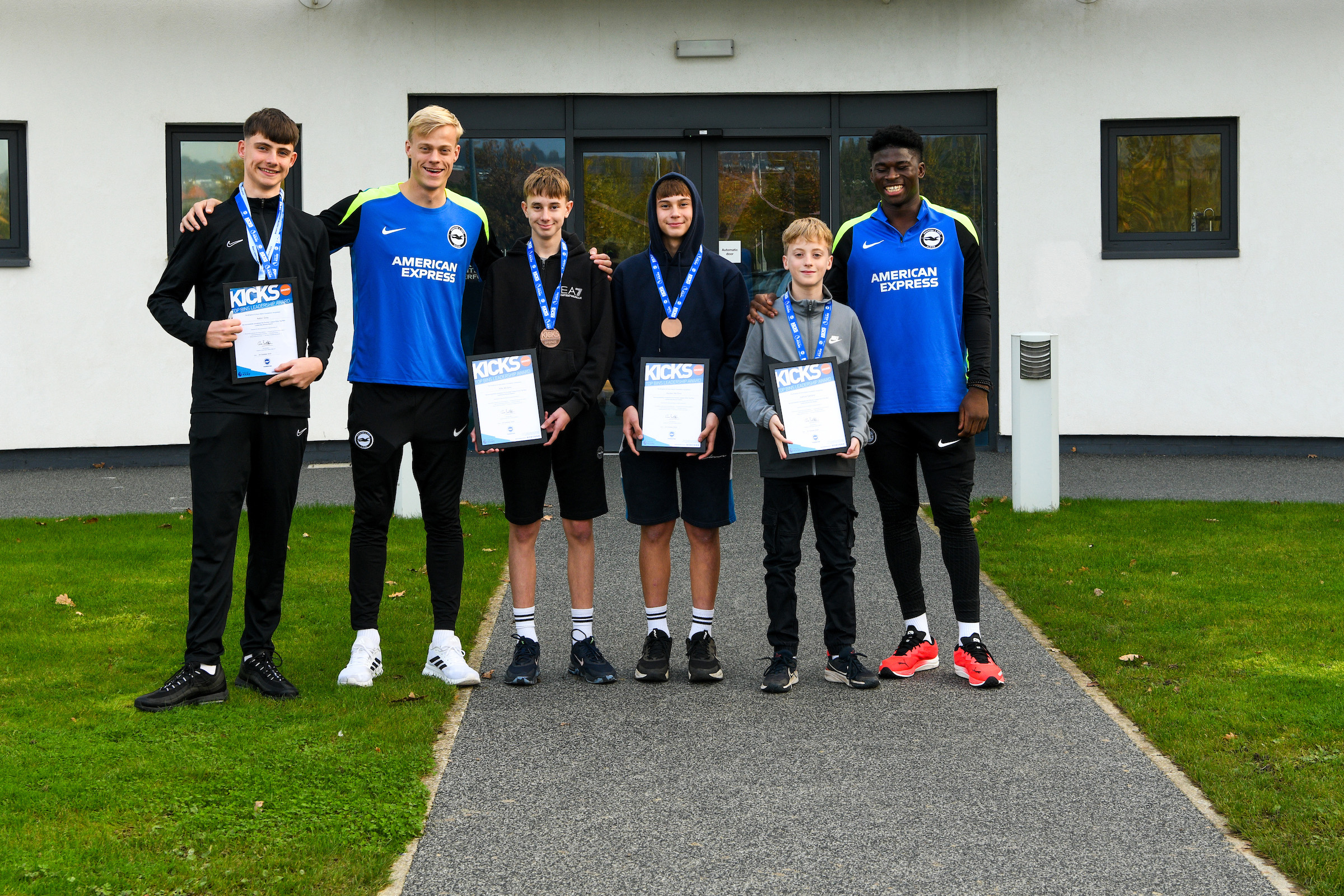 Worthing youngsters recognised with Top Bins awards