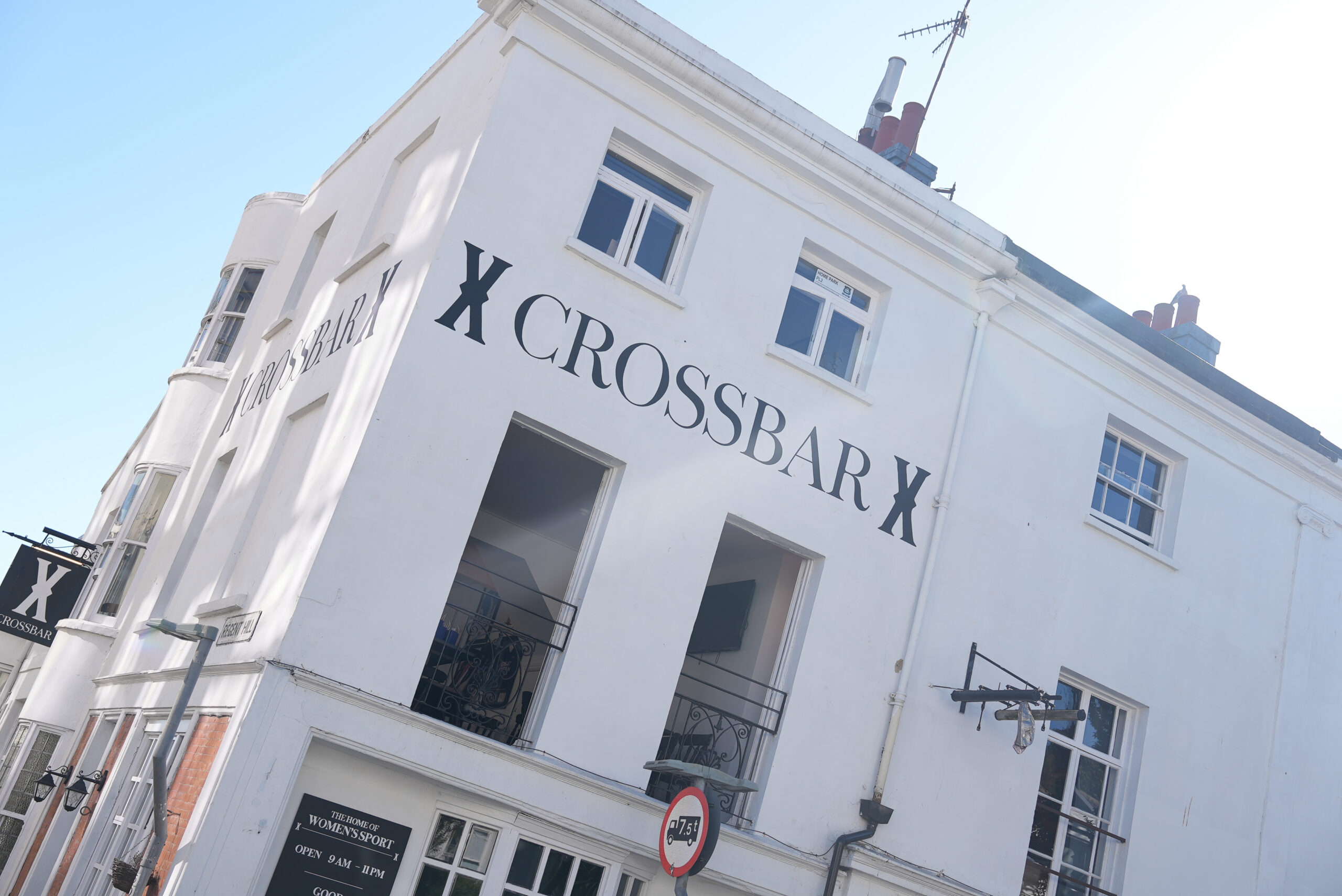 Fans meet the Foundation at Crossbar event